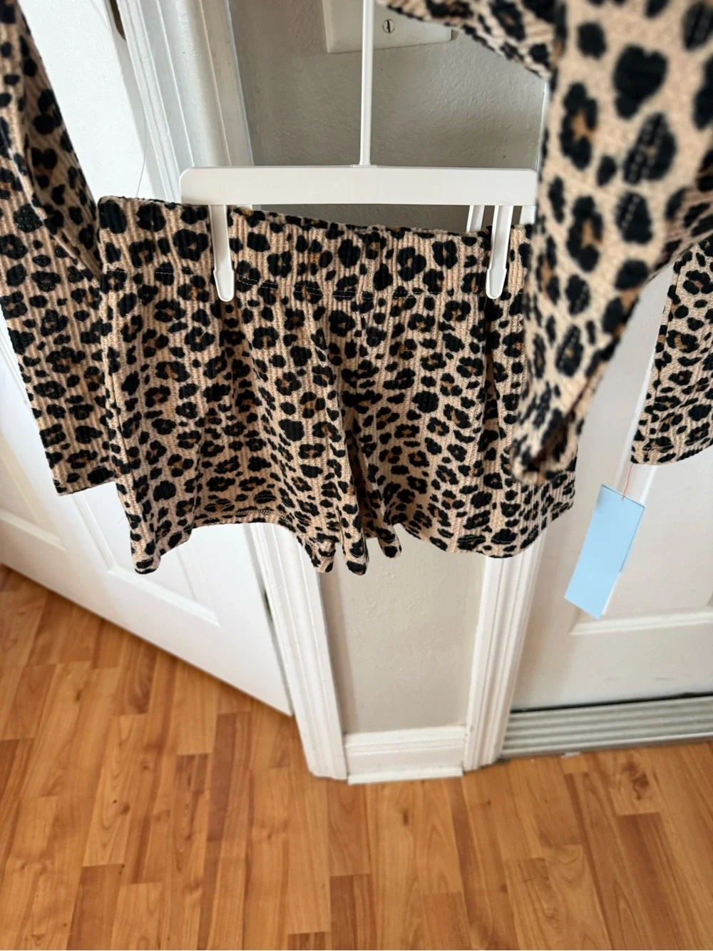 Cat & Jack waist sleeve